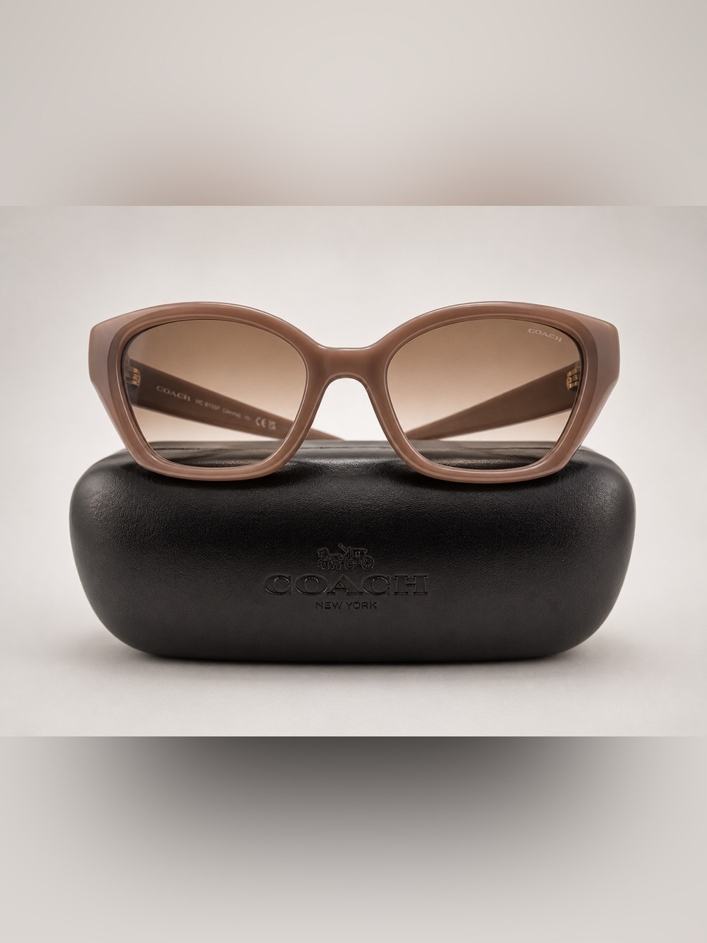 Coach HC8434U Milky Putty Blush Cat Eye Sunglasses Case Box